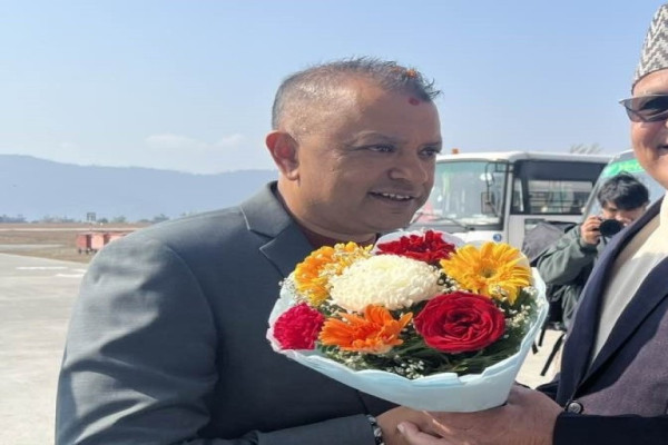 गगन भन्छनः कांग्रेसले भ्रष्टाचारको आहालबाट देशलाई निकाल्छ